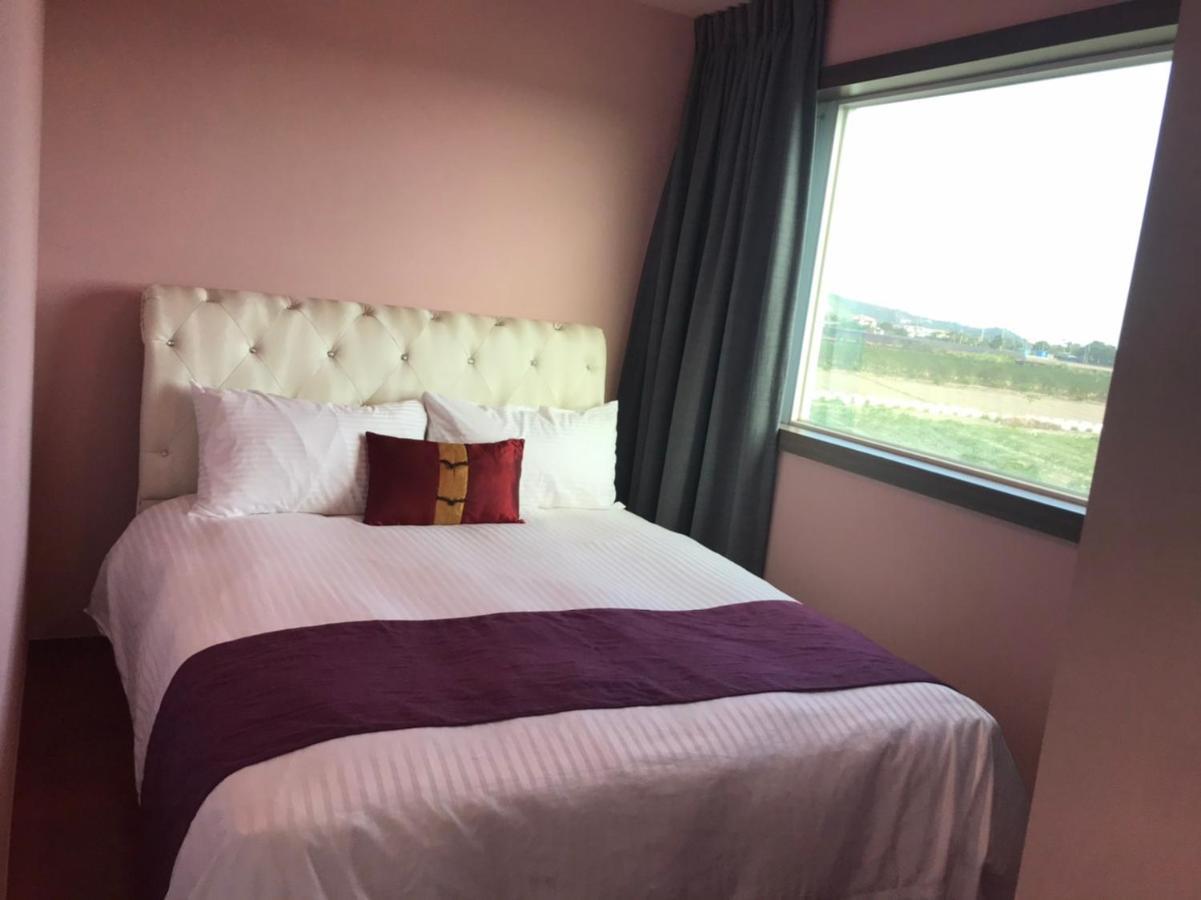 Emaly Homestay Taitung ภายนอก รูปภาพ